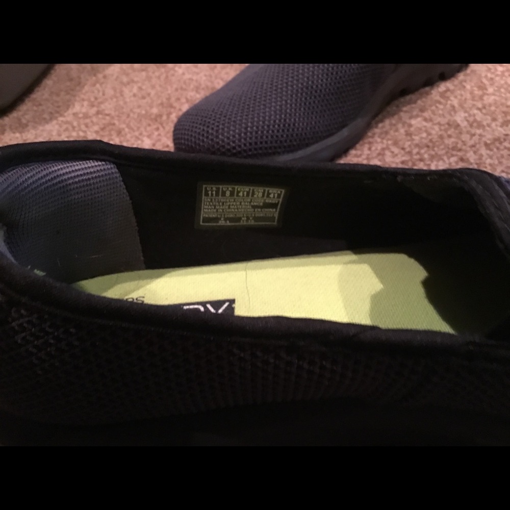 Skechers Memory Foam - image 4